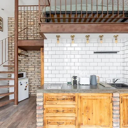 Designer * Budapesta